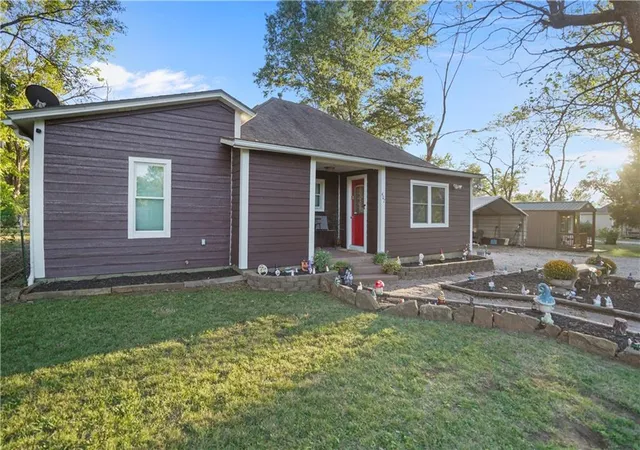 Photo 3 of Single family home for sale at 407 W Olive St, Tyro, KS 67364 | MLS# 2643030 | Listing updated on 2026-10-08