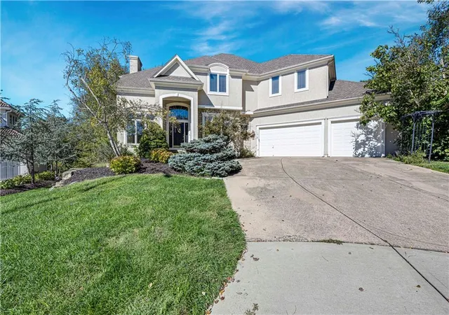 Single family home for sale at 11013 S Glenview Ln, Olathe, KS 66061 | MLS# 2643032