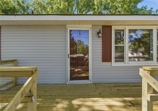 Photo 3 of Single family home for sale at 1615 Terry St, Leavenworth, KS 66048 | MLS# 2643039 | Listing updated on 2026-09-29