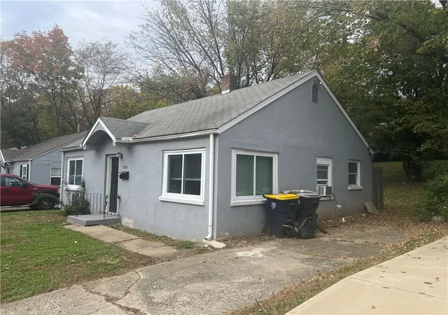 Photo 2 of Single family home for sale at 1836 E 77th Street, Kansas City, MO 64132 | MLS# 2643045 | Listing updated on 2026-10-28