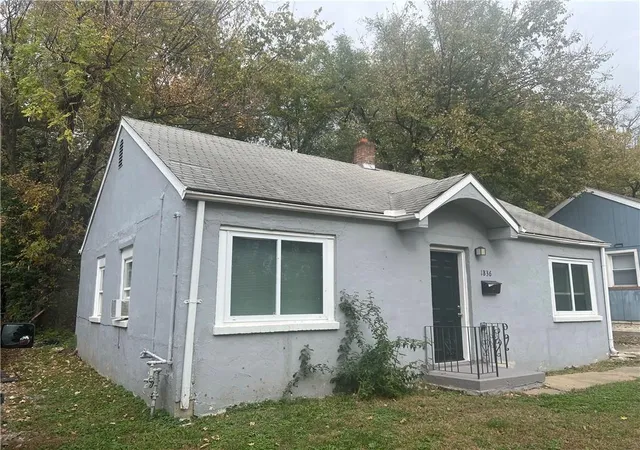 Photo 3 of Single family home for sale at 1836 E 77th Street, Kansas City, MO 64132 | MLS# 2643045 | Listing updated on 2026-10-28