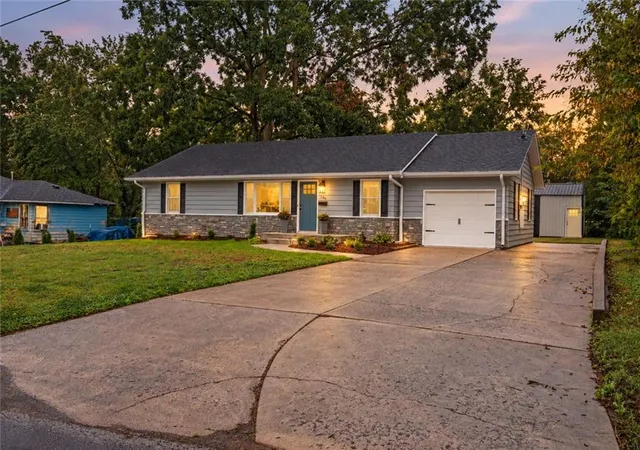 Photo 1 of Single family home for sale at Highland St, Sweet Springs, MO 65351 | MLS# 2643048 | Listing updated on 2026-10-05