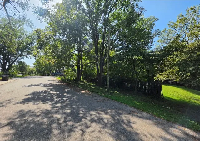 Photo 2 of Land for sale at Glenwood Ave, Independence, MO 64053 | MLS# 2643053 | Listing updated on 2026-09-22