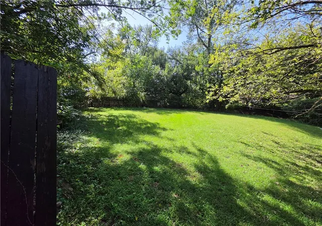 Photo 3 of Land for sale at Glenwood Ave, Independence, MO 64053 | MLS# 2643053 | Listing updated on 2026-09-22