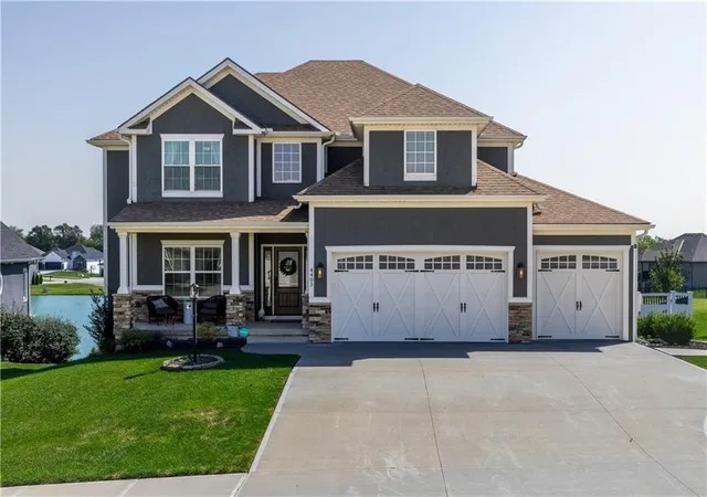 Photo 1 of Single family home for sale at 4405 Valley Ridge Dr, St Joseph, MO 64505 | MLS# 2643056 | Listing updated on 2026-10-03