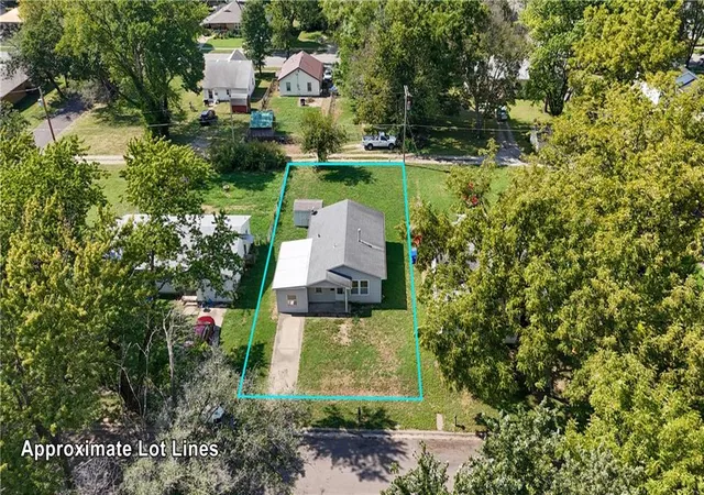 Photo 2 of Sale Pending at 1408 S Harrison Ave, Sedalia, MO 65301 | MLS# 2643059 | Listing updated on 2026-09-24