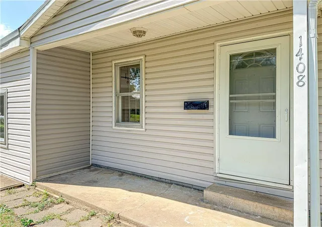 Photo 3 of Sale Pending at 1408 S Harrison Ave, Sedalia, MO 65301 | MLS# 2643059 | Listing updated on 2026-09-24