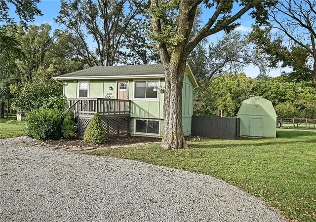 Photo 3 of Single family home for sale at 6310 NW Waukomis Dr, Kansas City, MO 64151 | MLS# 2643062 | Listing updated on 2026-10-03