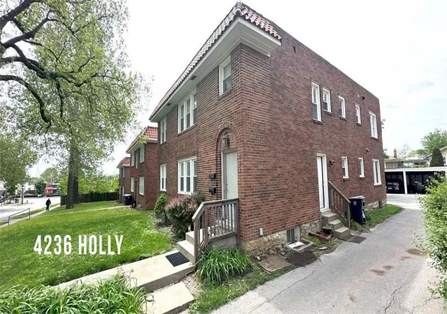 Photo 3 of Multi family home for sale at 4232 Holly St, Kansas City, MO 64111 | MLS# 2643066 | Listing updated on 2026-09-19