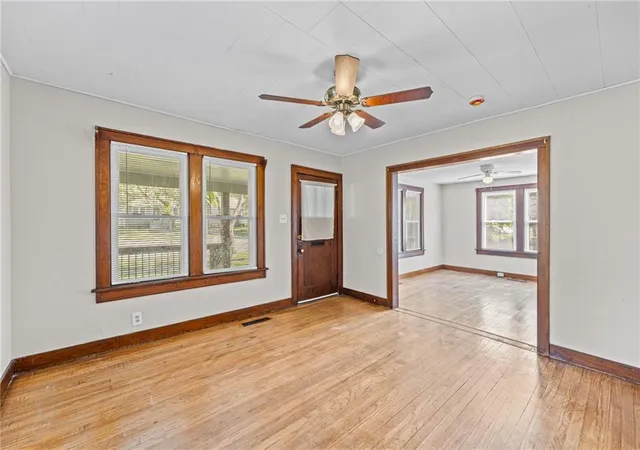 Photo 4 of Single family home for sale at 1228 S Main St, Ottawa, KS 66067 | MLS# 2643070 | Listing updated on 2026-10-09