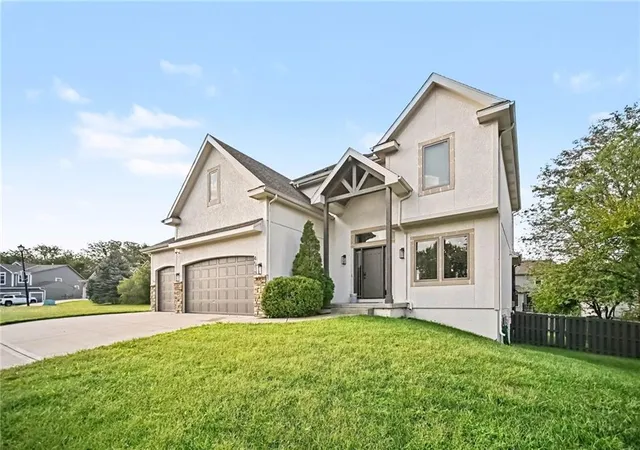 Photo 3 of Single family home for sale at 4510 N 110th Street, Kansas City, KS 66109 | MLS# 2643079 | Listing updated on 2026-09-23
