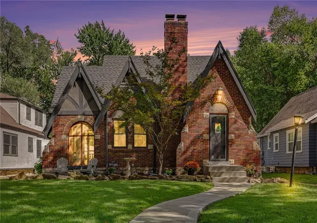 Photo 2 of Single family home for sale at 7559 Grand Ave, Kansas City, MO 64114 | MLS# 2643080 | Listing updated on 2026-09-27