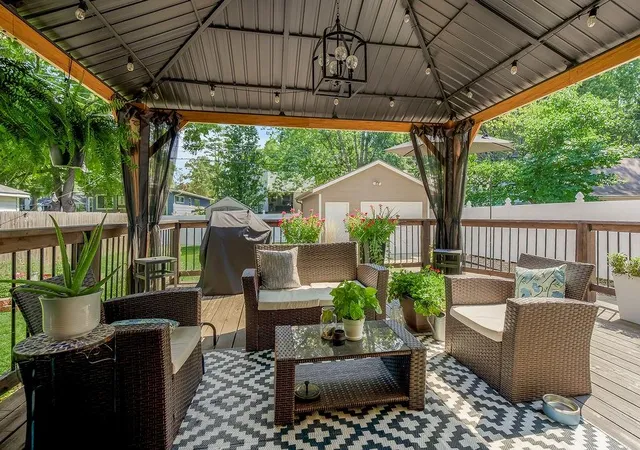Photo 1 of Single family home for sale at 7507 Walnut St, Kansas City, MO 64114 | MLS# 2643085 | Listing updated on 2026-10-07