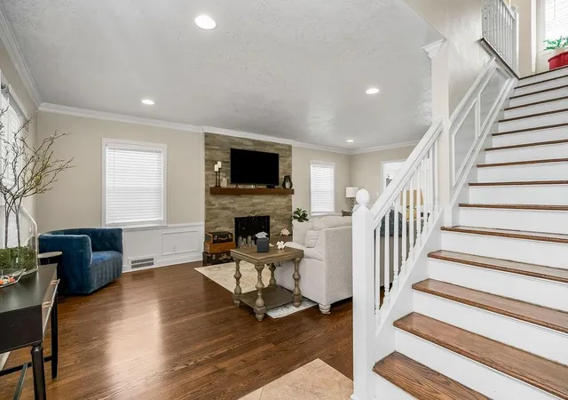 Photo 4 of Sale Pending at 7507 Walnut St, Kansas City, MO 64114 | MLS# 2643085 | Listing updated on 2026-10-11
