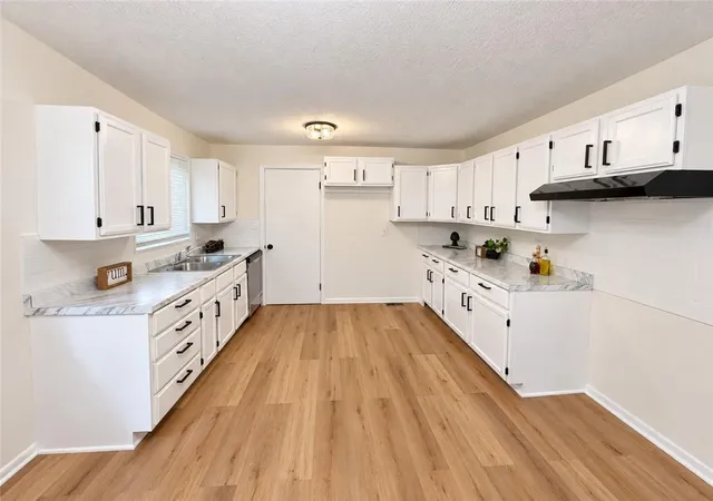 Photo 3 of Single family home for sale at 7209 E 86 Street, Kansas City, MO 64138 | MLS# 2643110 | Listing updated on 2026-09-27