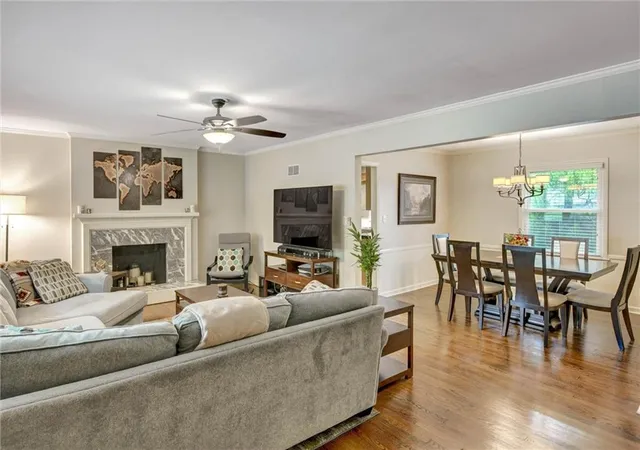 Photo 3 of Sale Pending at 904 W 96th Street, Kansas City, MO 64114 | MLS# 2643112 | Listing updated on 2026-09-28