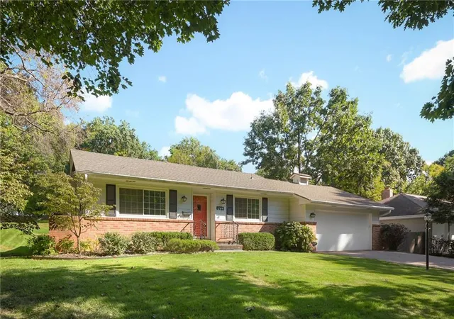 Photo 1 of Single family home for sale at 8721 Reeds Rd, Overland Park, KS 66207 | MLS# 2643113 | Listing updated on 2026-10-10