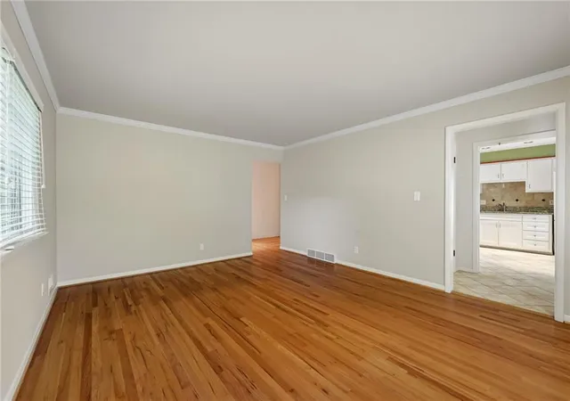 Photo 4 of Single family home for sale at 8721 Reeds Rd, Overland Park, KS 66207 | MLS# 2643113 | Listing updated on 2026-10-10