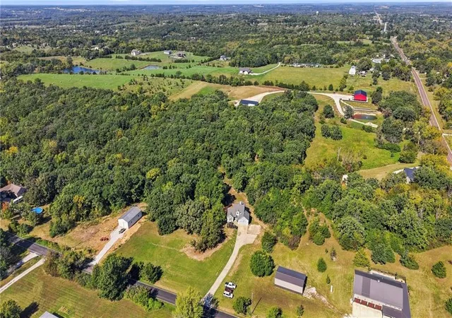 Photo 3 of Single family home for sale at 38600 E Parrent Rd, Oak Grove, MO 64075 | MLS# 2643116 | Listing updated on 2026-10-09