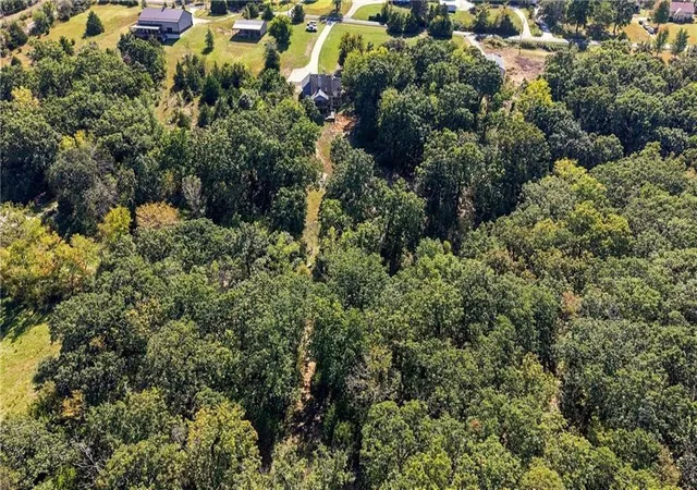 Photo 4 of Single family home for sale at 38600 E Parrent Rd, Oak Grove, MO 64075 | MLS# 2643116 | Listing updated on 2026-10-09