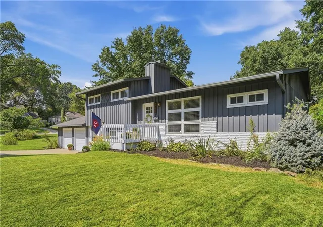 Photo 2 of Sale Pending at 5200 W 57th Street, Roeland Park, KS 66205 | MLS# 2643123 | Listing updated on 2026-09-26