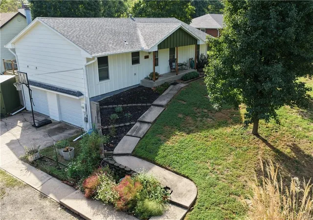 Photo 3 of Sale Pending at 3864a Cr 3790, Independence, KS 67301 | MLS# 2643124 | Listing updated on 2026-09-29