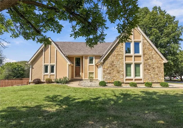 Photo 1 of Single family home for sale at 8500 148th Street, Overland Park, KS 66223 | MLS# 2643130 | Listing updated on 2026-09-21