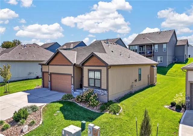 Photo 4 of Single family home for sale at 13755 NW 75th Street, Kansas City, MO 64152 | MLS# 2643138 | Listing updated on 2026-10-01