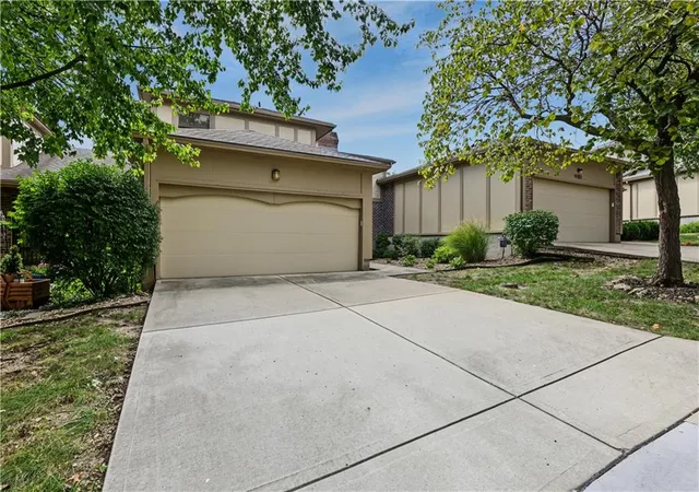 Photo 2 of Single family home for sale at 9623 Reeder St, Overland Park, KS 66214 | MLS# 2643145 | Listing updated on 2026-10-17