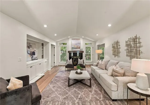 Photo 4 of House for sale at 2012 W 123rd Terrace, Leawood, KS 66209 | MLS# 2643149 | Listing updated on 2026-09-26