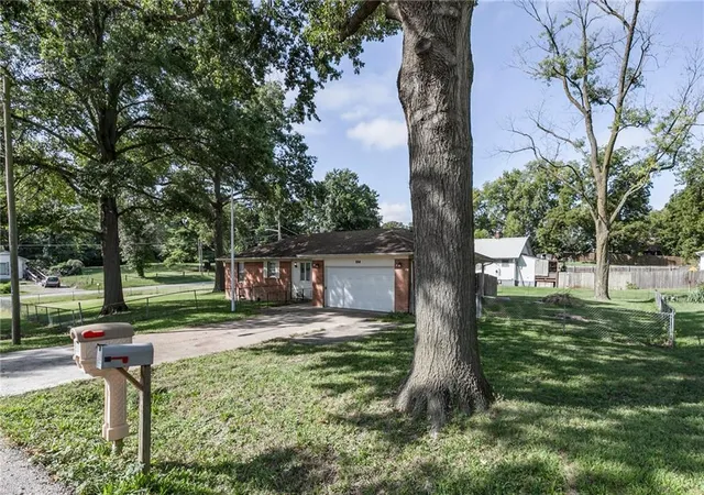 Photo 2 of Single family home for sale at 534 S 76th Terrace, Kansas City, KS 66111 | MLS# 2643158 | Listing updated on 2026-10-02