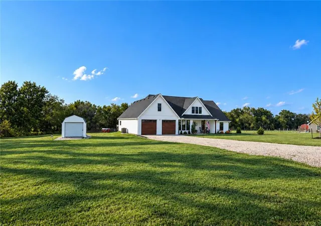 Photo 3 of Sale Pending at 1003 Southeast 750th Rd, Windsor, MO 65360 | MLS# 2643167 | Listing updated on 2026-09-30