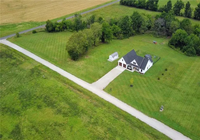 Photo 3 of Sale Pending at 1003 Southeast 750th Rd, Windsor, MO 65360 | MLS# 2643167 | Listing updated on 2026-09-30