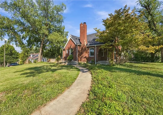 Photo 3 of Single family home for sale at 4400 Garfield Ave, Kansas City, KS 66102 | MLS# 2643168 | Listing updated on 2026-09-22