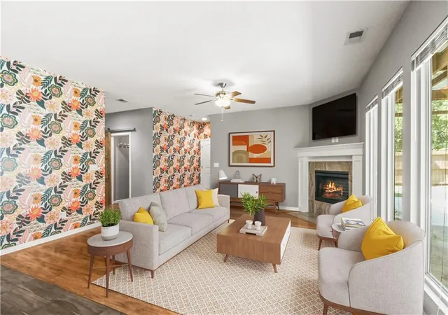 Photo 4 of Single family home for sale at 618 NW Walnut St, Grain Valley, MO 64029 | MLS# 2643172 | Listing updated on 2026-09-23