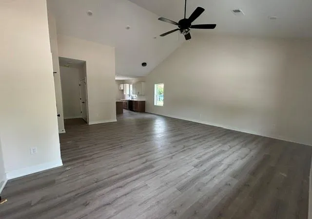 Photo 3 of Single family home for sale at 444 N Prarie St, Liberty, MO 64068 | MLS# 2643173 | Listing updated on 2026-09-23