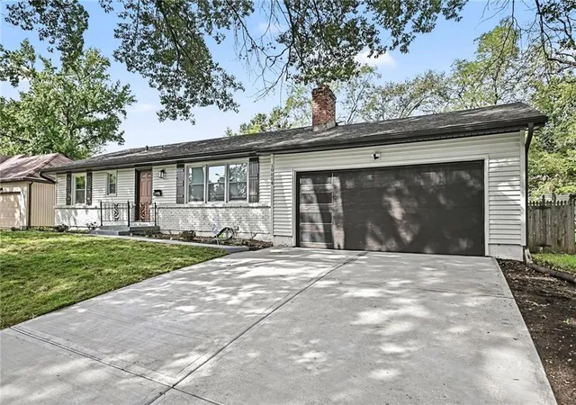 Photo 1 of Single family home for sale at Lydia Ave, Kansas City, MO 64131 | MLS# 2643178 | Listing updated on 2026-10-02