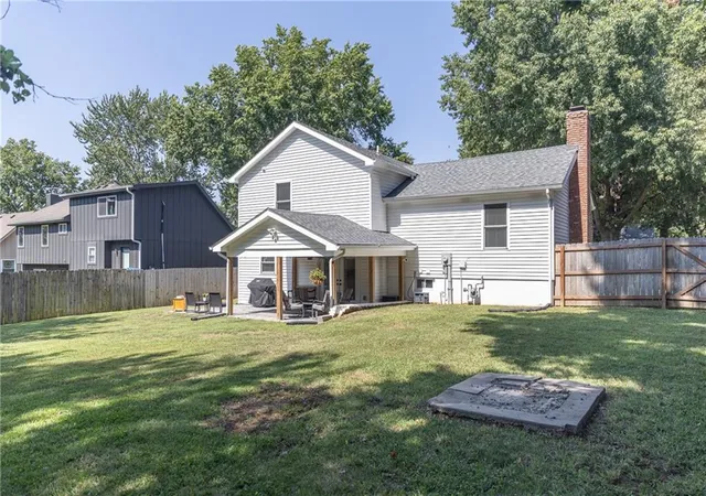 Photo 2 of Single family home for sale at 1829 152nd Circle E, Olathe, KS 66062 | MLS# 2643179 | Listing updated on 2026-10-09