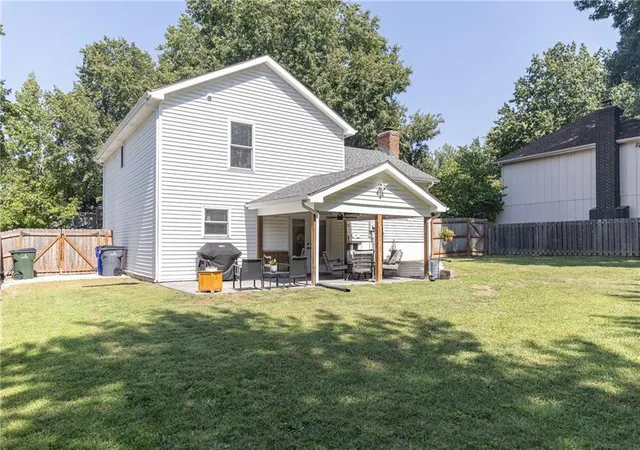 Photo 3 of Single family home for sale at 1829 152nd Circle E, Olathe, KS 66062 | MLS# 2643179 | Listing updated on 2026-10-09
