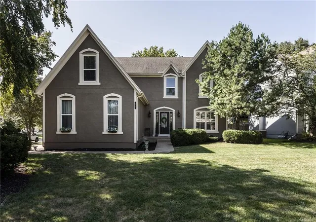 Single family home for sale at 8901 W 125th Terrace, Overland Park, KS 66213 | MLS# 2643184