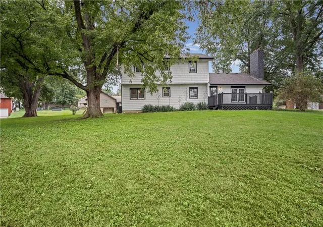 Photo 3 of Single family home for sale at 4806 Stonecrest Ter, Saint Joseph, MO 64506 | MLS# 2643185 | Listing updated on 2026-10-04