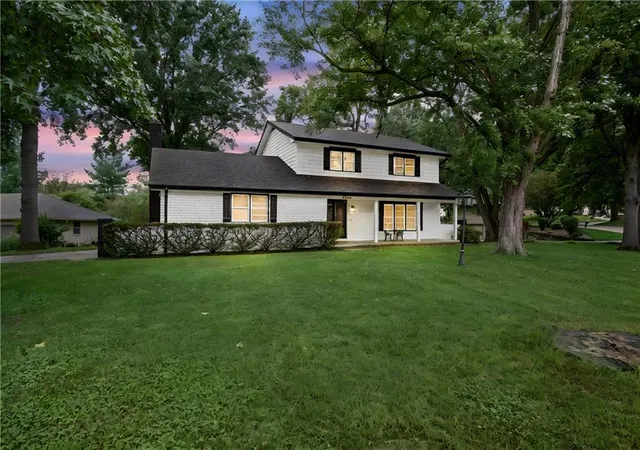 Photo 1 of Single family home for sale at 4806 Stonecrest Ter, Saint Joseph, MO 64506 | MLS# 2643185 | Listing updated on 2026-10-04