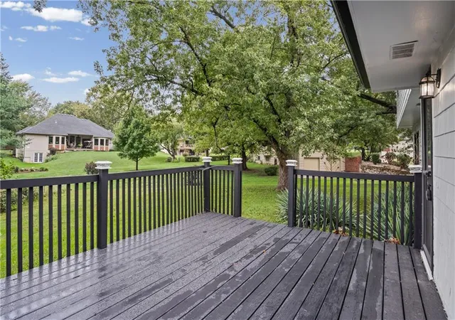 Photo 3 of Single family home for sale at 4806 Stonecrest Ter, Saint Joseph, MO 64506 | MLS# 2643185 | Listing updated on 2026-10-20
