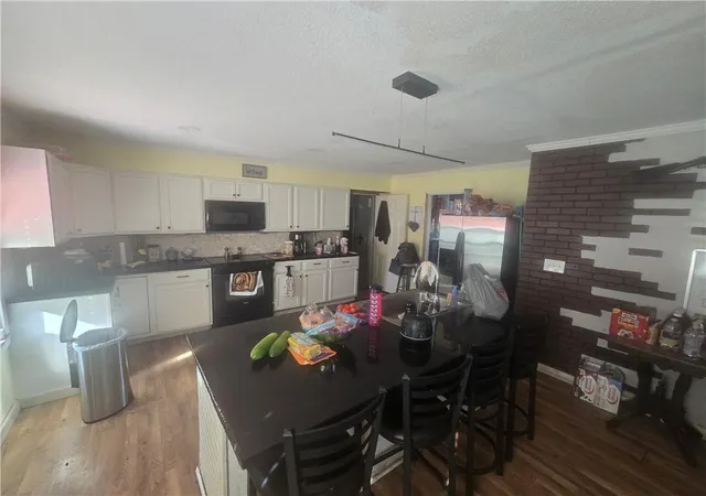 Photo 2 of Single family home for sale at 8721 Elm Ave, Raytown, MO 64138 | MLS# 2643192 | Listing updated on 2026-09-21