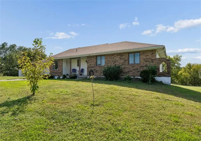 Photo 2 of Single family home for sale at 22324 S N Hedgewood Hills Rd, Peculiar, MO 64078 | MLS# 2643202 | Listing updated on 2026-09-28