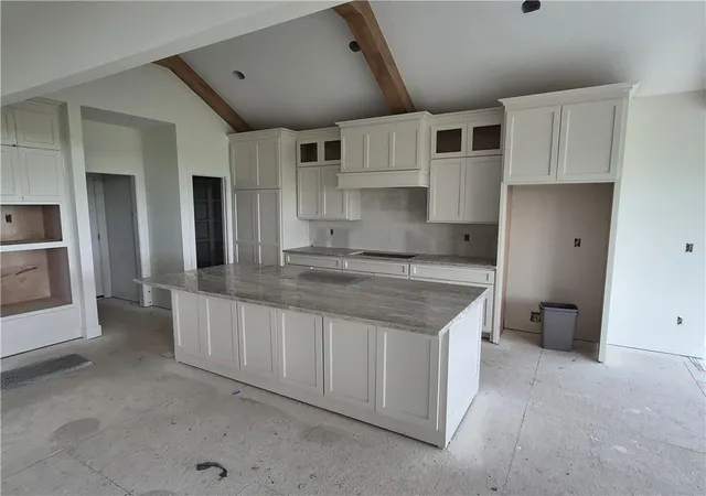 Photo 4 of Single family home for sale at 4421 Tee Box Dr, Basehor, KS 66007 | MLS# 2643203 | Listing updated on 2026-09-21