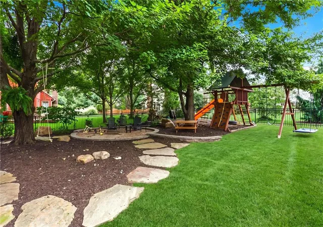 Photo 2 of Single family home for sale at 2908 W 124th Terrace, Leawood, KS 66209 | MLS# 2643205 | Listing updated on 2026-10-01