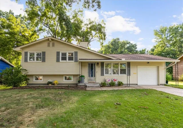 Photo 1 of Sale Pending at 7114 Larsen St, Shawnee, KS 66203 | MLS# 2643206 | Listing updated on 2026-09-30