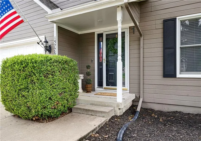 Photo 2 of Sale Pending at 15776 Horton Ct, Overland Park, KS 66223 | MLS# 2643208 | Listing updated on 2026-09-26
