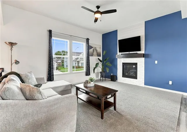 Photo 4 of Single family home for sale at 11718 N Manning Ave, Kansas City, MO 64157 | MLS# 2643210 | Listing updated on 2026-09-25